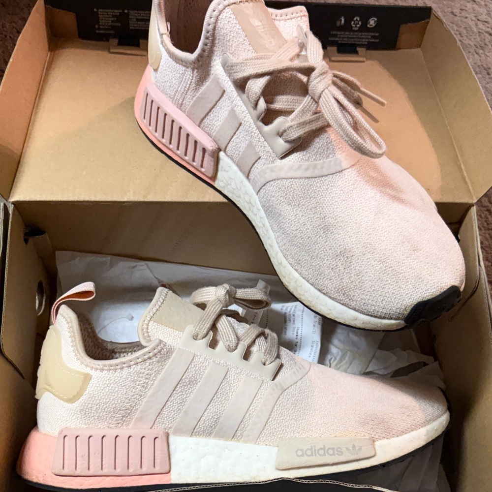 Adidas Women's Light Pink Sneakers